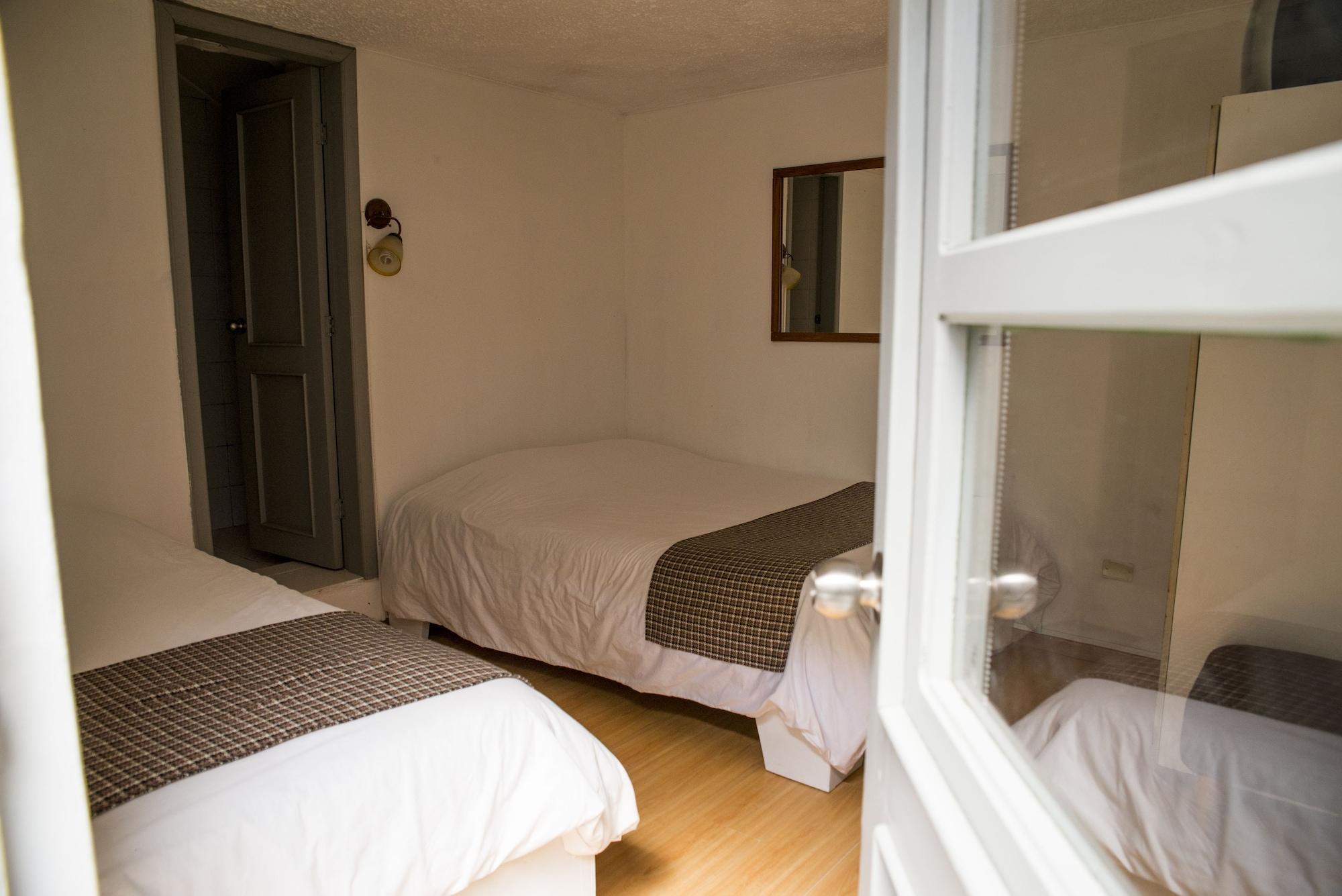 Hostal Posada Del Maple Quito Dış mekan fotoğraf