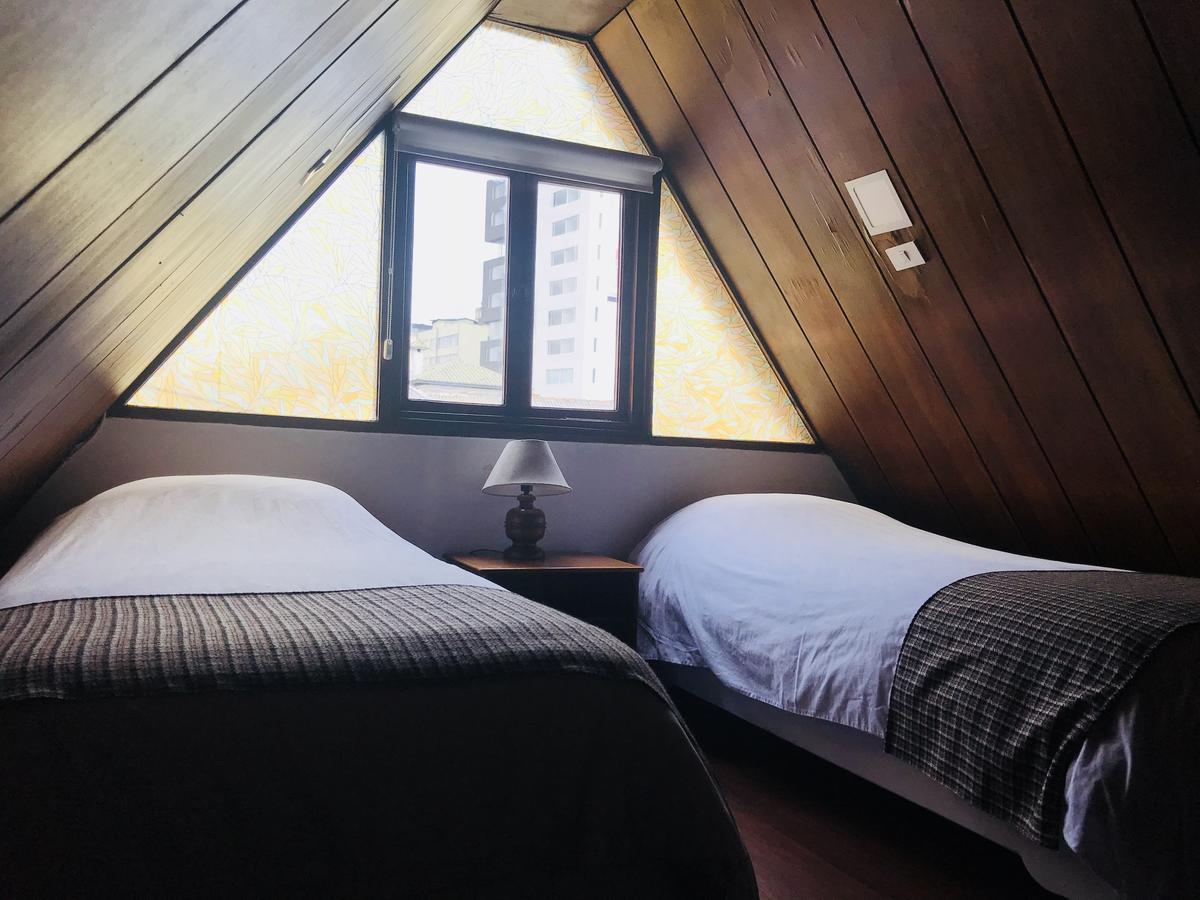 Hostal Posada Del Maple Quito Dış mekan fotoğraf
